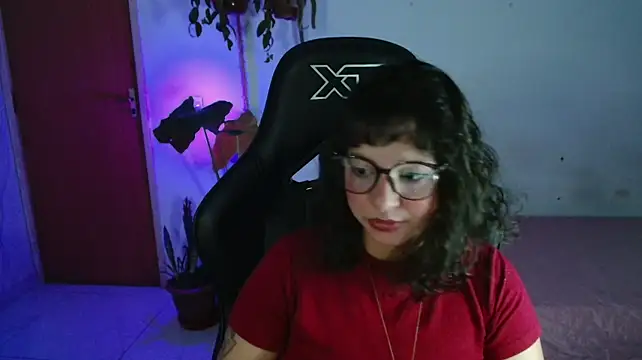 myamillor live cam on StripChat