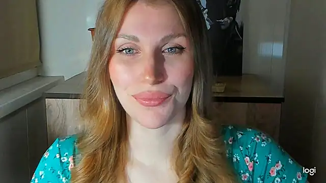 JuliaMuuun live cam on StripChat