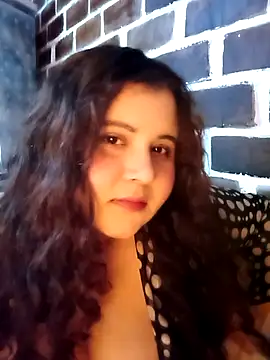 Celestehotcurvy live cam on StripChat