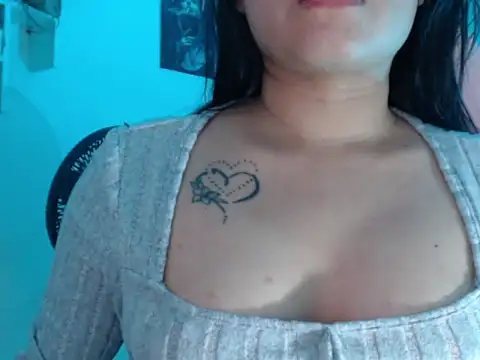 vegadaniela live cam on StripChat