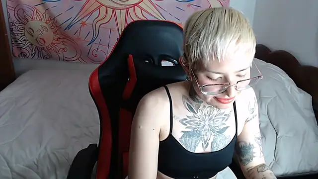 ArrangedFoot live cam on StripChat