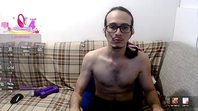 cholitohermoso live cam on StripChat