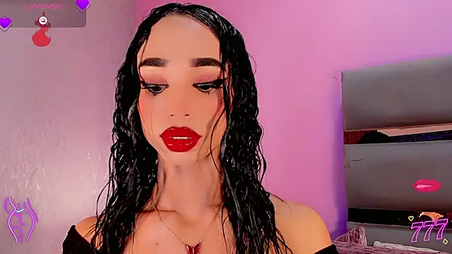 sexyjessicamistres live cam on StripChat