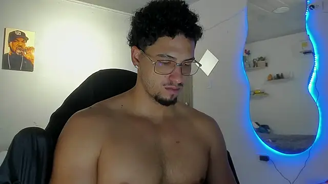Kris_Khalifa69 live cam on StripChat