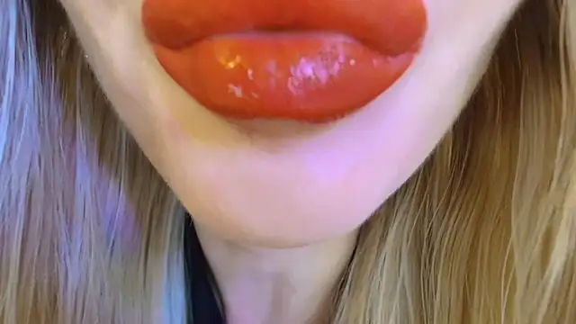 Velvet_kissx live cam on StripChat