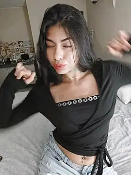 ArgentinaShani live cam on StripChat