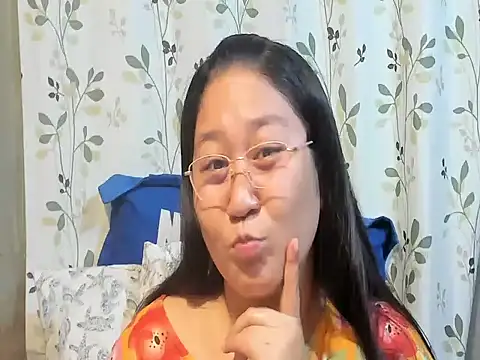 CHUBBY_ANGEL09 live cam on StripChat