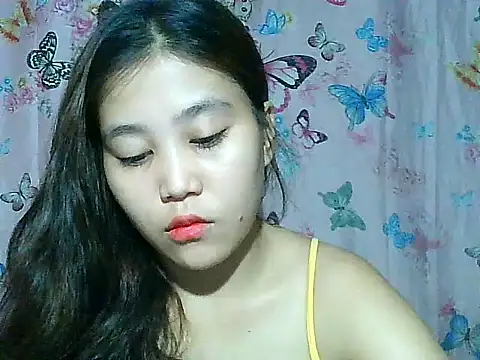 SexyAsianPussy4u live cam on StripChat