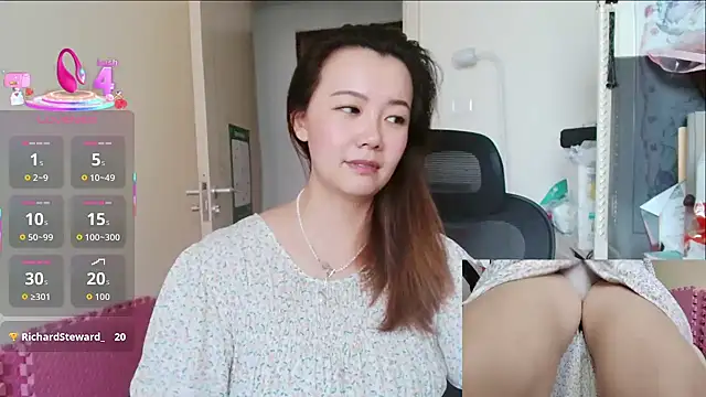 sallycui (F young) - 脱掉一件衣服
