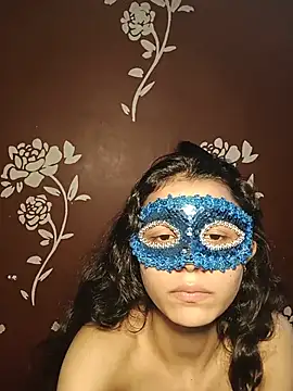 Sommiya_love live cam on StripChat