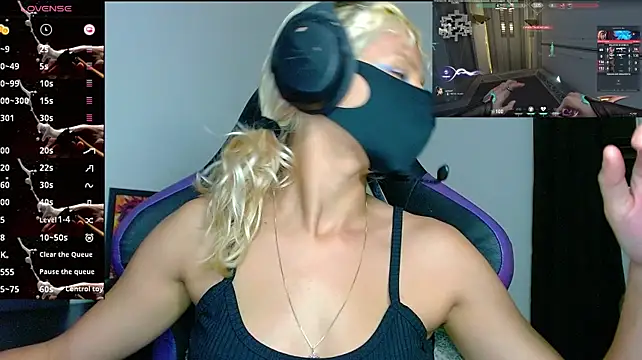 jujubinhahot (F young) - show boobs{natural breasts]