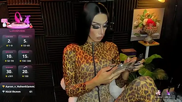 limitlessgoddes_mistress live cam on StripChat