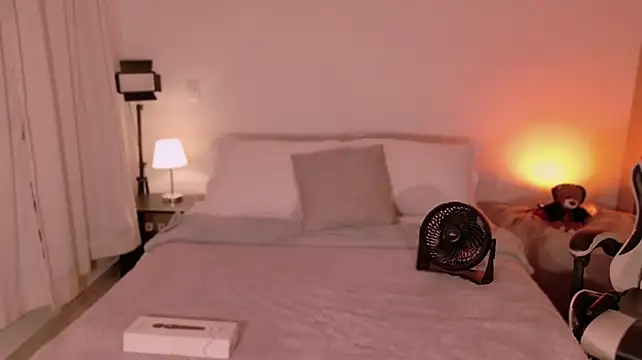 ChloeMoreti webcam