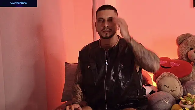 Seth_Vegaa live cam on StripChat
