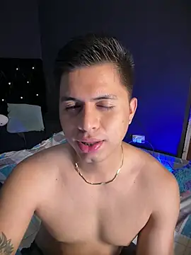 Niicky1_ live cam on StripChat