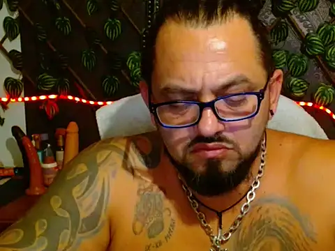 mr_wolf46 live cam on StripChat
