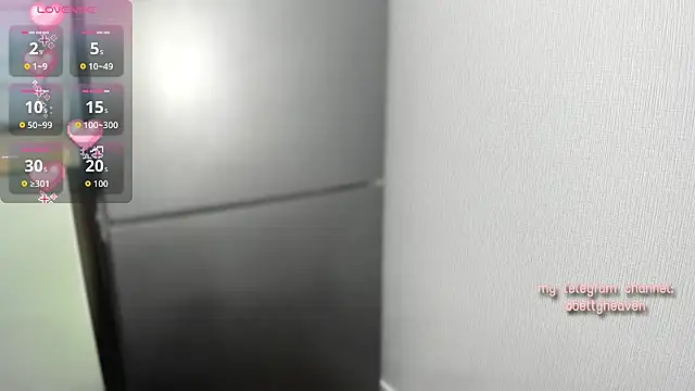 bettyheaven (T teen) - cum show