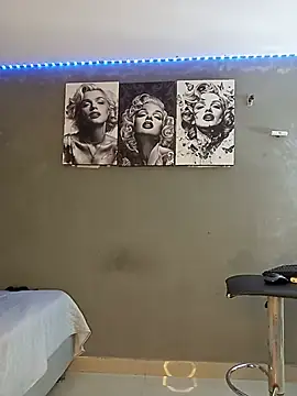 sexyzoe_69
