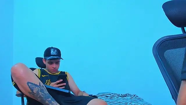 Thomas-Wil live cam