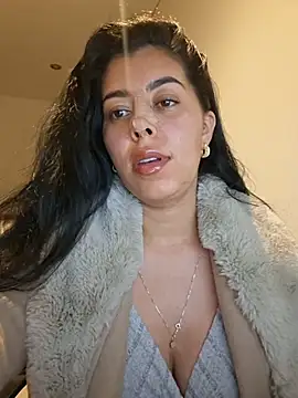 Luianna live sex cam