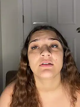 treasurebabii live cam on StripChat