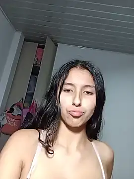 mariana_sofia live cam on StripChat