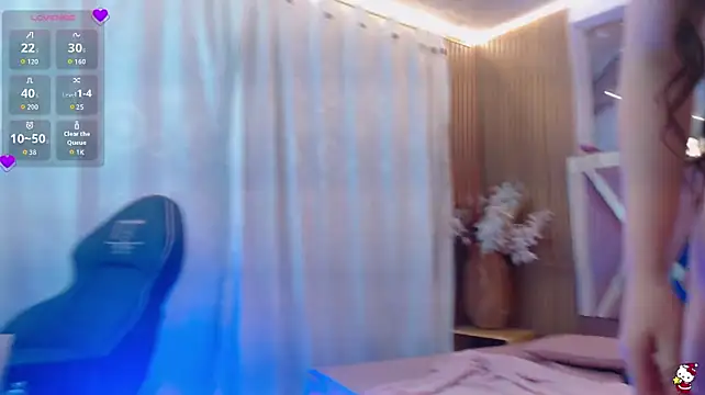 Harmonie_tay live cam on StripChat