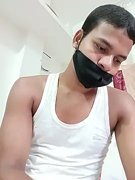 Rashi__75 live cam on StripChat