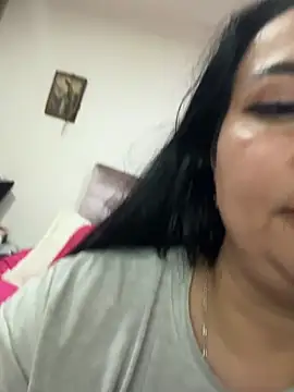Abril_Luv live cam on StripChat