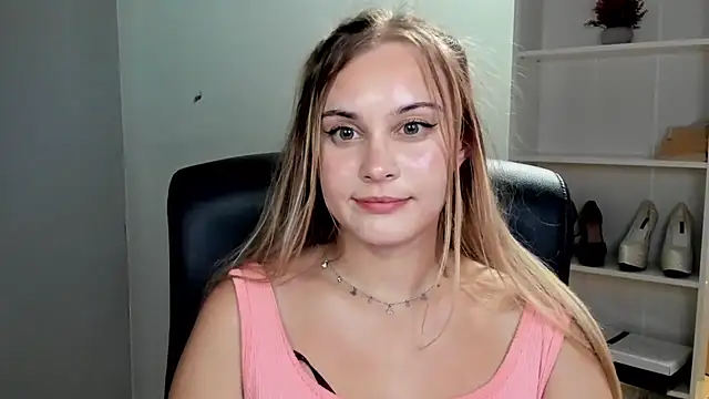 kitty_valeria