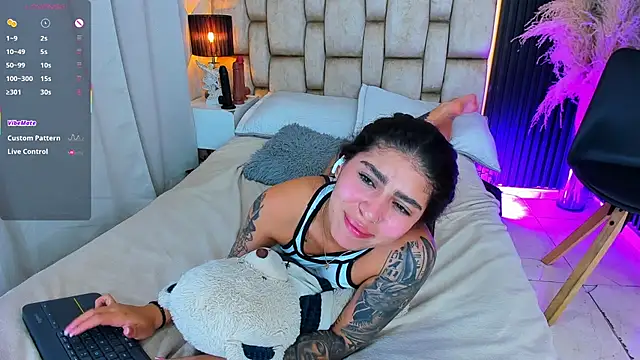 little_sophie18 webcam