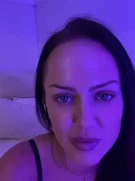 molotovmami live sex cam