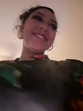 Lickplayofficial live cam on StripChat