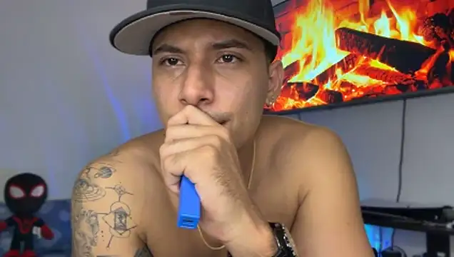 sexxxysquirterstev777 (M young) - MAKE MY HORNY