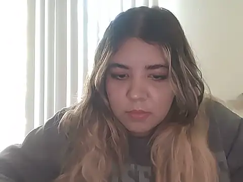 Alinesouza97 webcam stripchat model stream image