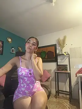 anastasia_tuya live cam on StripChat