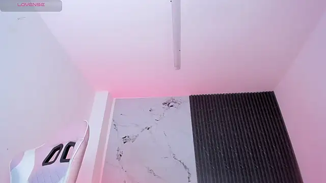 Chloemuaak live cam on StripChat