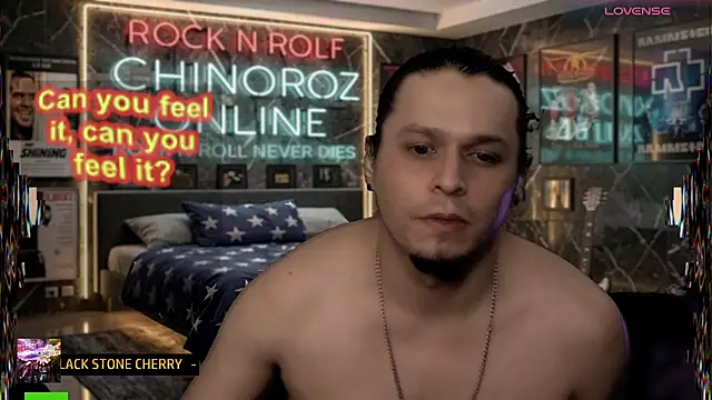 chino_roz live cam on StripChat