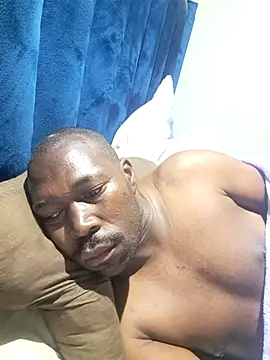 manpower012 live cam on StripChat