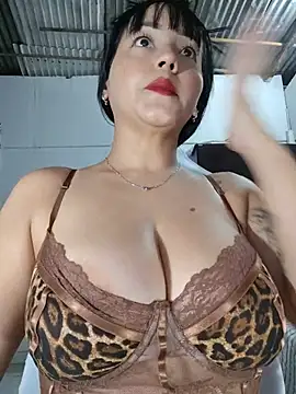 karly_hot_