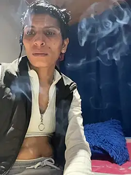 ImCrazzy live cam on StripChat
