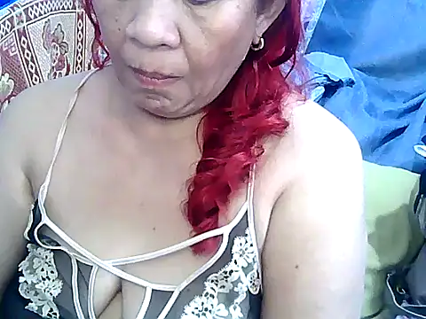 Sweetpinay_mature live cam on StripChat
