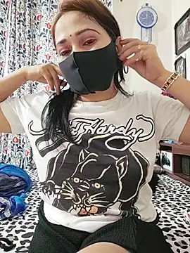 Odhora-20 live cam on StripChat