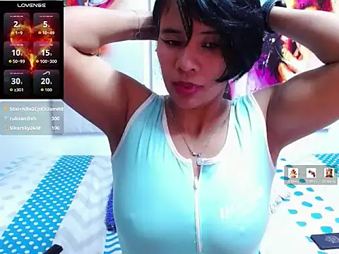 ZoeVibe_2306 live cam on StripChat