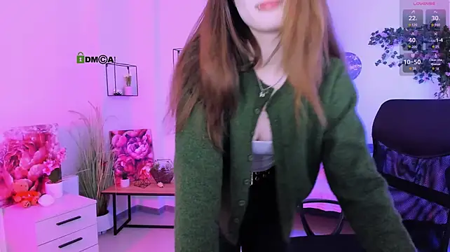 liana_kisses