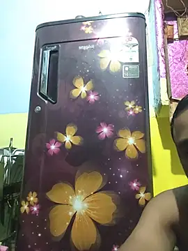 Priyasexcpl live cam on StripChat