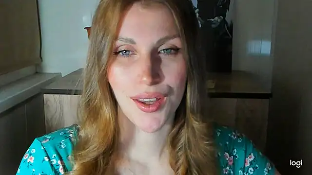 JuliaMuuun live cam on StripChat