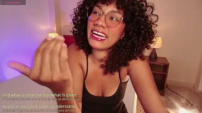 Meganlux1 live cam on StripChat