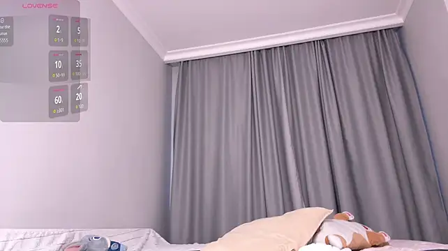 BloomyBloom live cam on StripChat