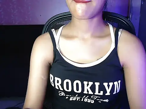 Riyahoty6 live cam on StripChat
